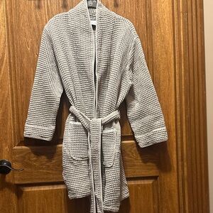 Cozy Waffle Knit Robe in Gray